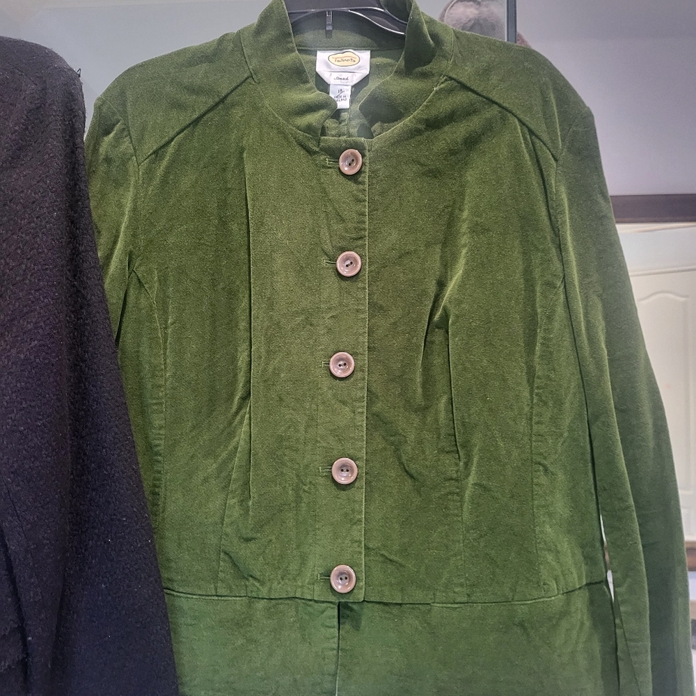 3 Jackets - Picture 9 of 10